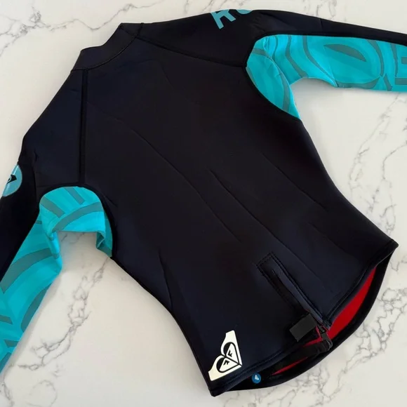Roxy 1.5mm Long Sleeve Spring Wetsuit Jacket - Black / Blue - Size 8 - Picture 2 of 7
